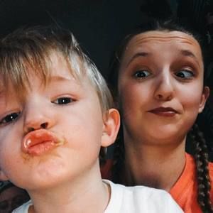 Meet your Posher, Brooklin